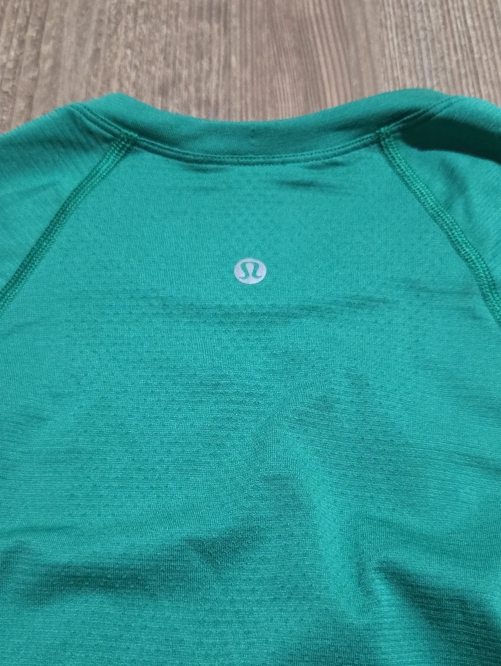 Lululemon Crew Neck Women's Top in Teal